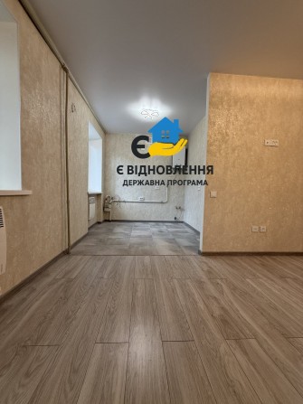 Продам 2-кімнатну квартиру в центрі - фото 1