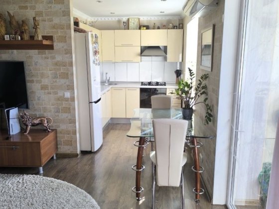 Продам 3х ком по Запорожского Казачества Хортицький р-н Запорожье