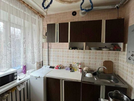 Продам 2 кімнатну кв пр Поля в цегляному будинку Днепр