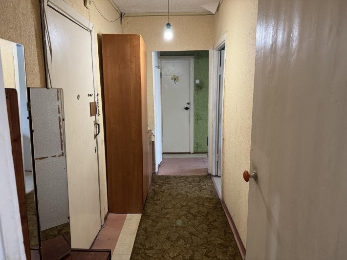 Продам чешку 2к квартиру на Кирова 54 кв м - фото 1