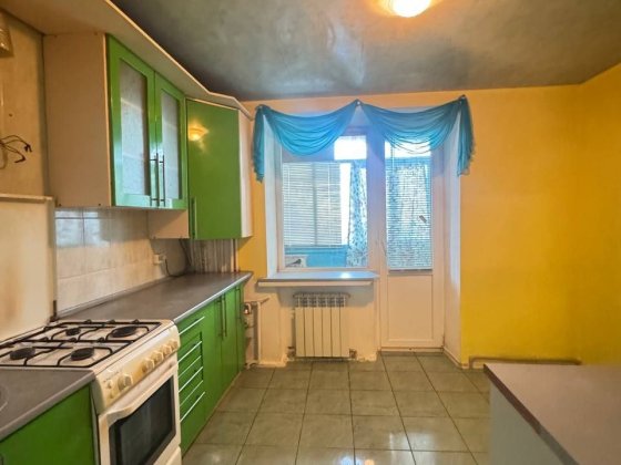 Продам 3-х кімнатну квартиру ( чешку) Кропивницкий