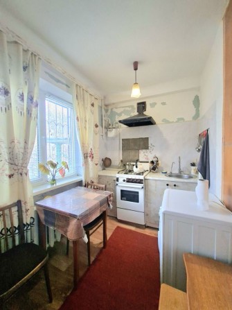 Продаж 2-кімнатної кв 1/5 по Чарівній - фото 1