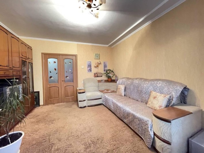 Продам 3-кімнатну квартиру по вул. Попова - фото 1