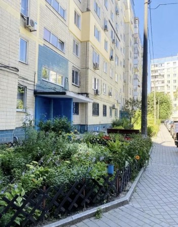 Продам Свою  2 кімнатну квартиру на Фрунзенском лівий берег - фото 1