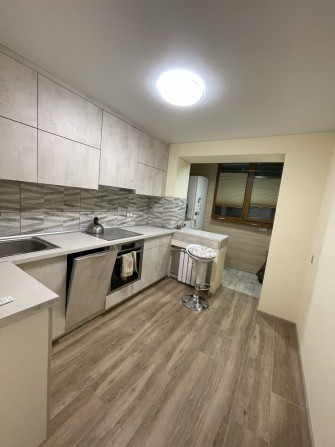 Продам квартиру с ремонтом на Тополе - фото 1