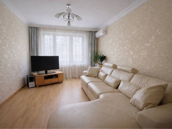 Продам 3к жм Тополя напроти Січ / єВідновлення Днепр