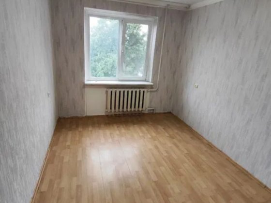 Продам двокімнатну квартиру в центрі Житомир