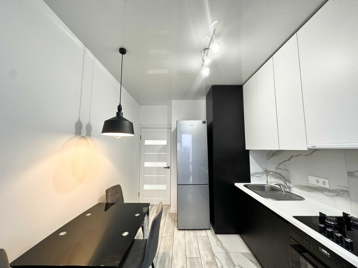 Продаж квартири з ремонтом вул.Малоголосківська - фото 1