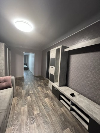 Продам 2 кімнатну кв ( район пять пять) - фото 1