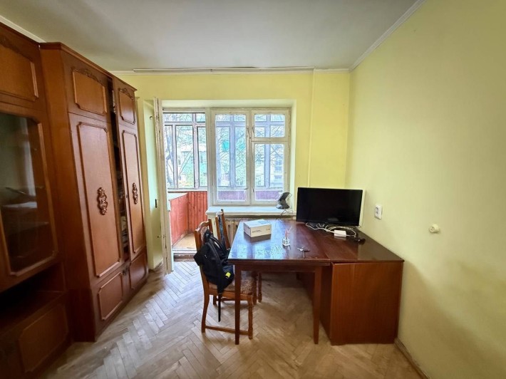 Продаж 2кв. вул. Комарова ( Братів Дужих) - фото 1