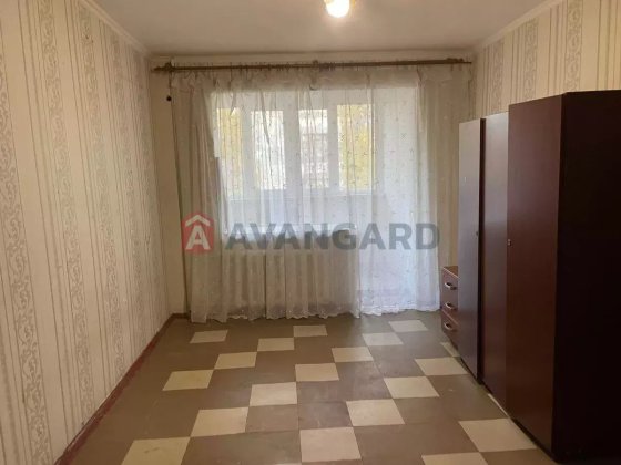 Продам 2 кімнатну квартиру на ж.м. Червоний Камінь, біля Макдональдса Дніпро