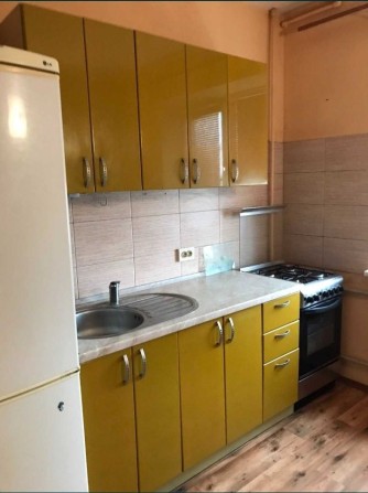 Продаётся 2 ком квартира Правый берег - фото 1