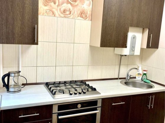 Продам 2 ком кварт ост. Гагарина р-н Байда  Центр города Запоріжжя