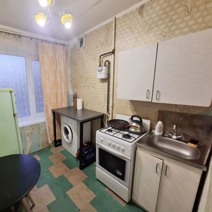 Продаж 1 кім квартири Тополя 2, район Сільпо, 3/9 поверх, терміново - фото 1