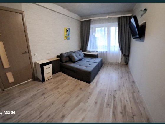 Продам 1о.к. квартиру ЕВРОПЕЙСКАЯ  18000$  2 этаж Запоріжжя