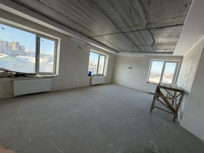 3 кімнатна,  4 поверх, чорнові роботи - фото 1