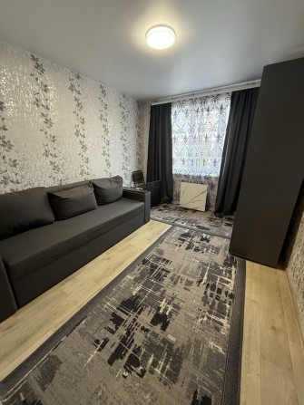 1к. гостинка , 101 мікрорайон , 3/9 пов з ремонтом ! - фото 1