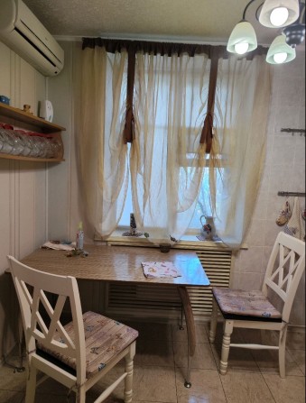 Продаю 2к/кв ул.Никольская (22 школа),1/3стал.58/29/8 35000$ - фото 1