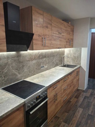 Продам велику 2-во кімнатну квартиру - фото 1