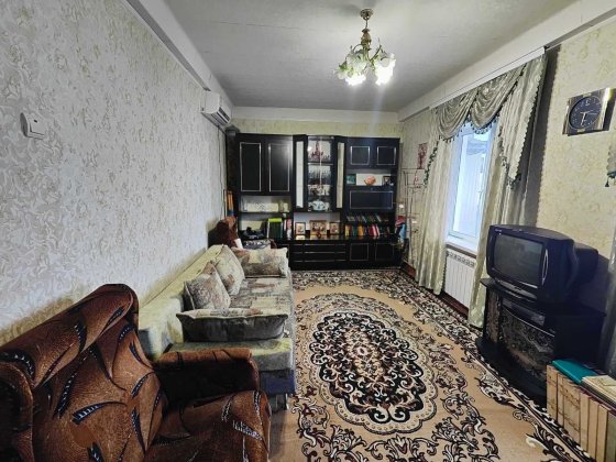 Продам 2-ох кімнатну квартиру по вул.Бородинській Запоріжжя