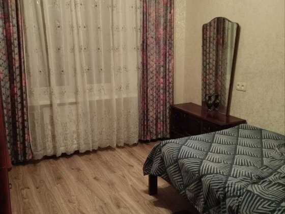 Продам 3-кім на Чарівній. Всі кімнати окремі. 4 поверх Запоріжжя