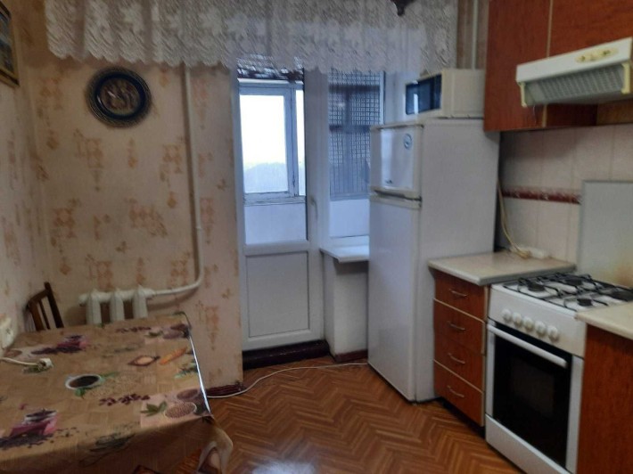 Продаж 1к квартири 37.8 кв. м на вул. Марка Кропивницького - фото 1