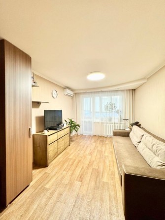 Продам 1к квартиру ж/м Тополь-2, дом 41 - фото 1