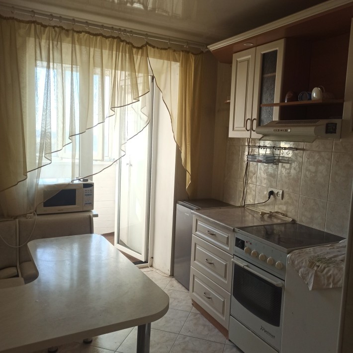 Продам 2к. квартиру на ж.м Тополе (ул.Запорожское шоссе,48) - фото 1