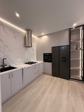 Продаж 2 кімнатної кв. з якісним рем. ЖК Континент Грін вул.Роксоляни - фото 1