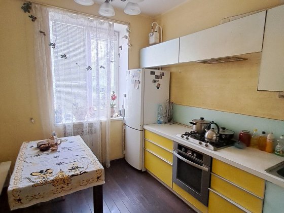 Продаж 2-кімнатної квартири,  вул.В.Лобановського Запоріжжя