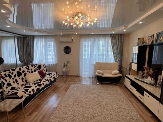 Продается 2 -х комн.квартира Бородинский мкрн 68 кв.м. Запоріжжя