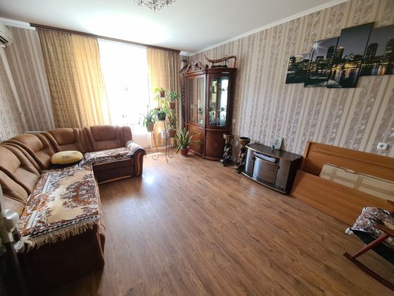 Продаю 2 комнатную квартиру  73 кв.м Северная звезда. Миколаїв