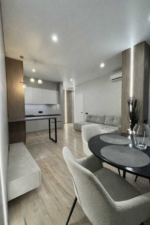 Продажа 2к квартиры в ЖК Южный  р/н Победа 6 - фото 1