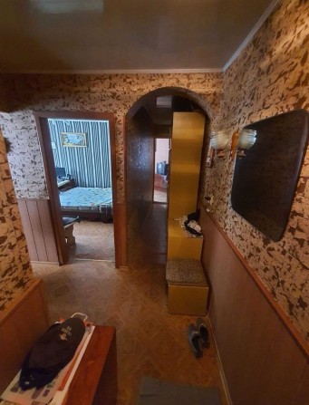 Продам 2х комнатную квартиру в центре - фото 1