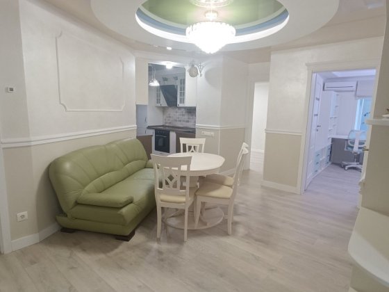 Продам 3 комн. квартиру Тополь 1 Днепр