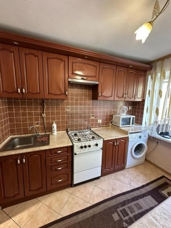 Продаж 1 кімнатної квартири у гуртожитку по вул. В. Великого - фото 1