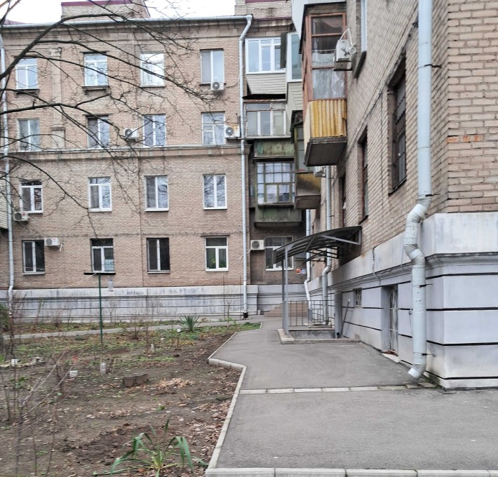 Продаж 2- кімнатної квартири в ЦЕНТРІ міста - фото 1