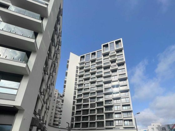 Продаж 1 кімнатної квартири вул. Драгоманова 31а біля метро Позняки Київ