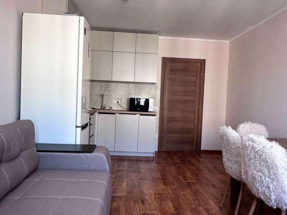 Продам 1 кімн. по вул. Коноплянська, 22 б. Метро Мінська. Киев