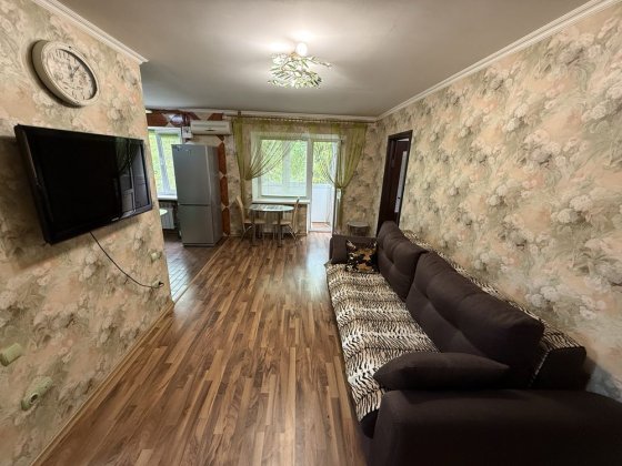 Продаю 3х ком. квартиру. АВТОНОМНОЕ ОТОПЛЕНИЕ ! ЮТЗ. Ингульский район. Николаев