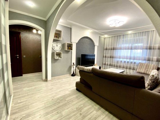 Трикімнатна квартира в новобудові в Південному мкрн-і Запорожье