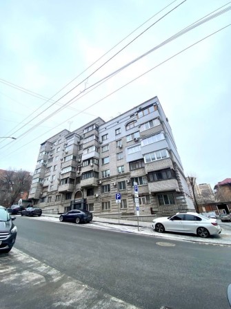 Продам 3 ком квартиру в Центре! Крутогорный! Роголева! - фото 1