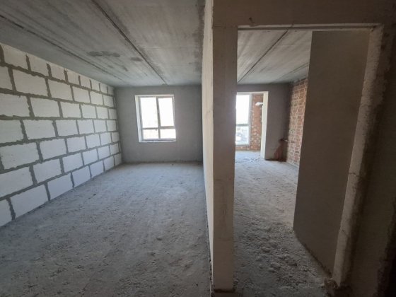 Продам квартиру возле парка Дніпро