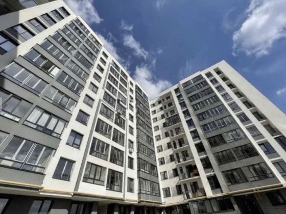 Без комісіі !Продаж  3х кімн.квартири вул.Довга(р-н Пасічноі) Львов