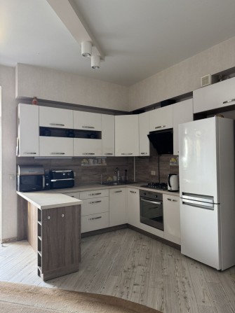 Продаж квартири в будинку клубного типу. - фото 1