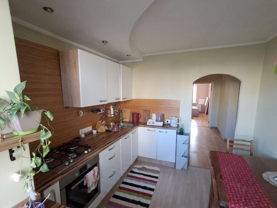 Продається затишна 3-к квартира біля Озера на Позняках, Ревуцького, 8! Киев