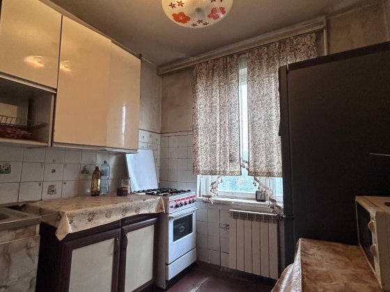 Продаж 2 кім. квартири, Оболонь, вул. Йорданська, 24 без ремонту Киев