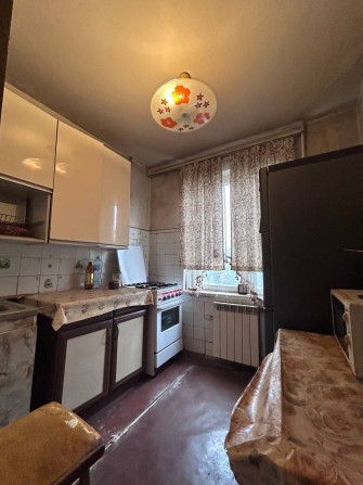 Продаж 2 кім. квартири, Оболонь, вул. Йорданська, 24 без ремонту - фото 1