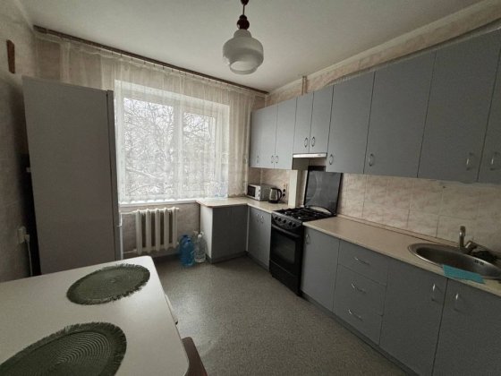 Продаж 2 кімнатної квартири /р-н Панчішної фабрики/2/9 поверх Житомир