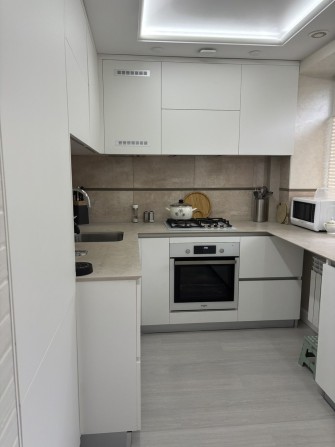 Продаж 2 кімнатної квартири -студії - фото 1